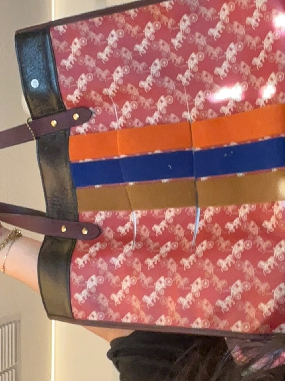 28. coach slashed sold as is Desc in live no cancel/returns